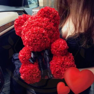 Medvedík z ruží s darčekovou krabičkou 40 cm Užsisakykite Trendai.lt 21